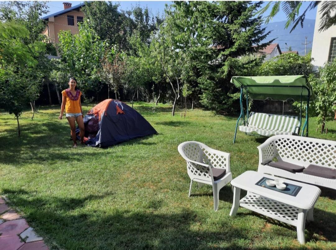 Bus Station Hostel Печ Экстерьер фото