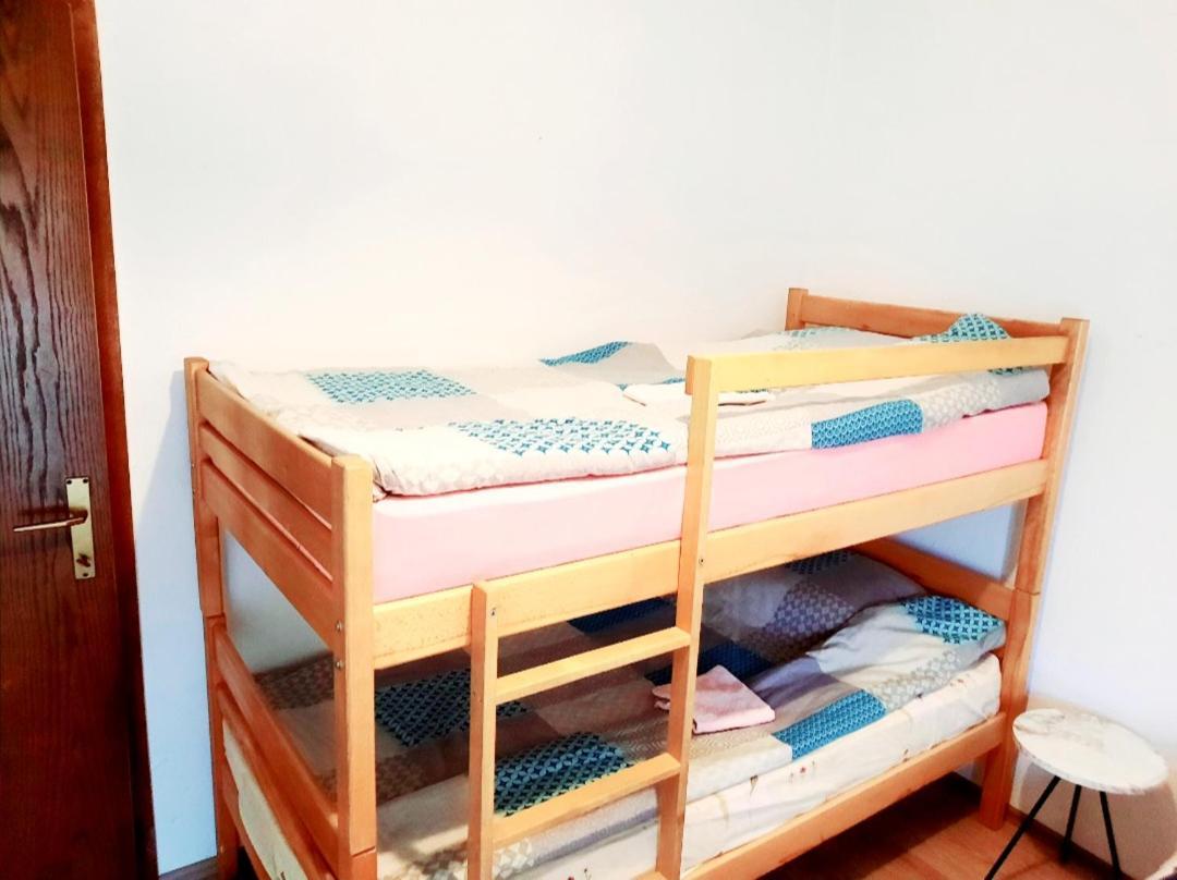 Bus Station Hostel Печ Экстерьер фото